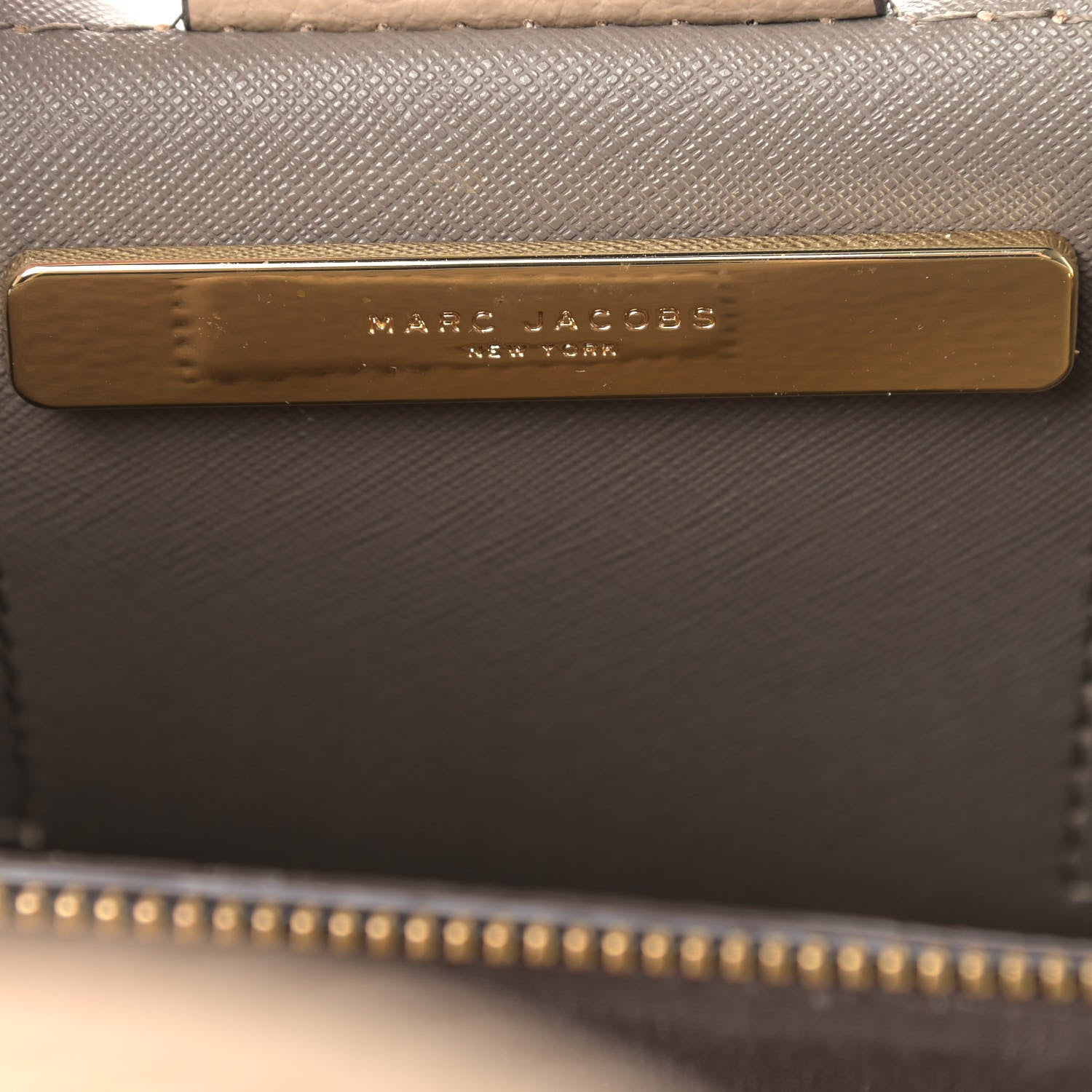 Marc Jacobs Pebbled Calfskin Editor Shopping Tote Beige 7 of 11