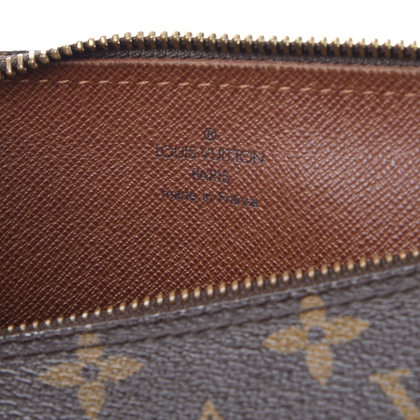 Monogram Papillon 26