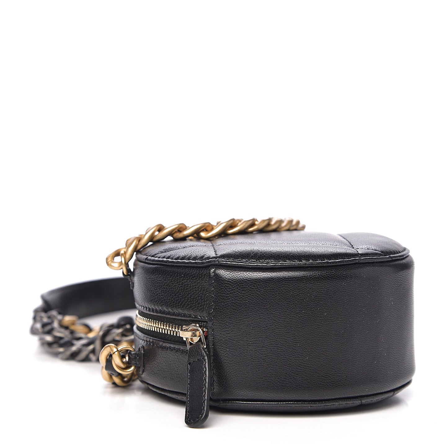 Shiny Goatskin Quilted 19 Round Clutch With Chain Black