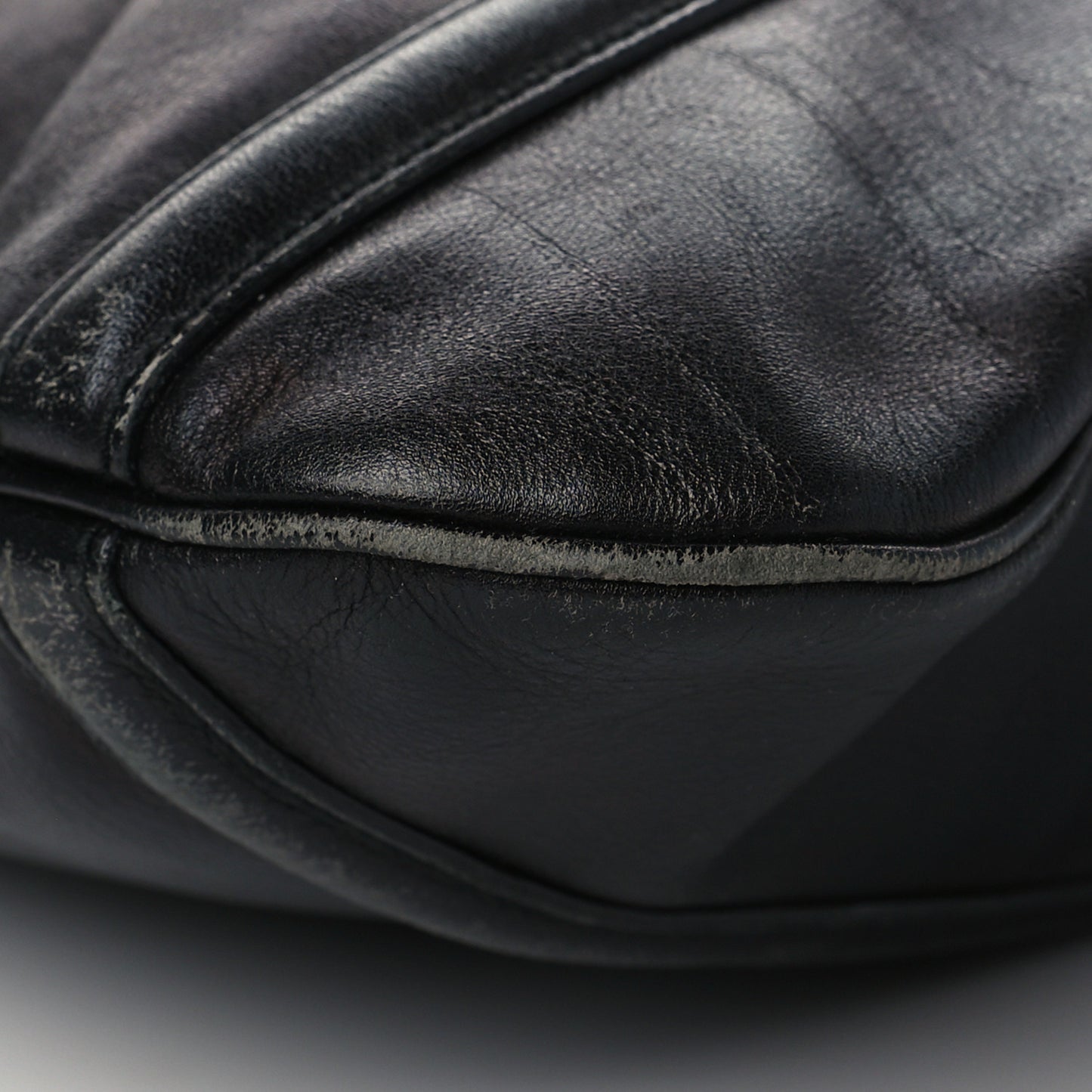 Calfskin Medium Britt Hobo Black