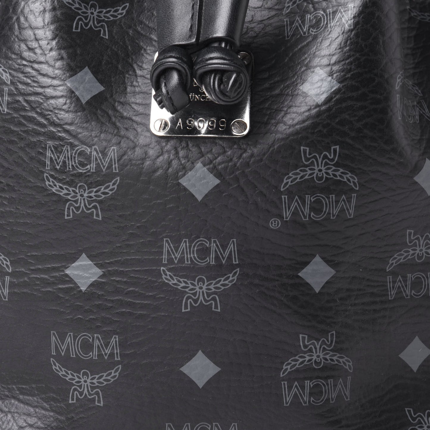 Visetos Essential Drawstring Bucket Bag Black