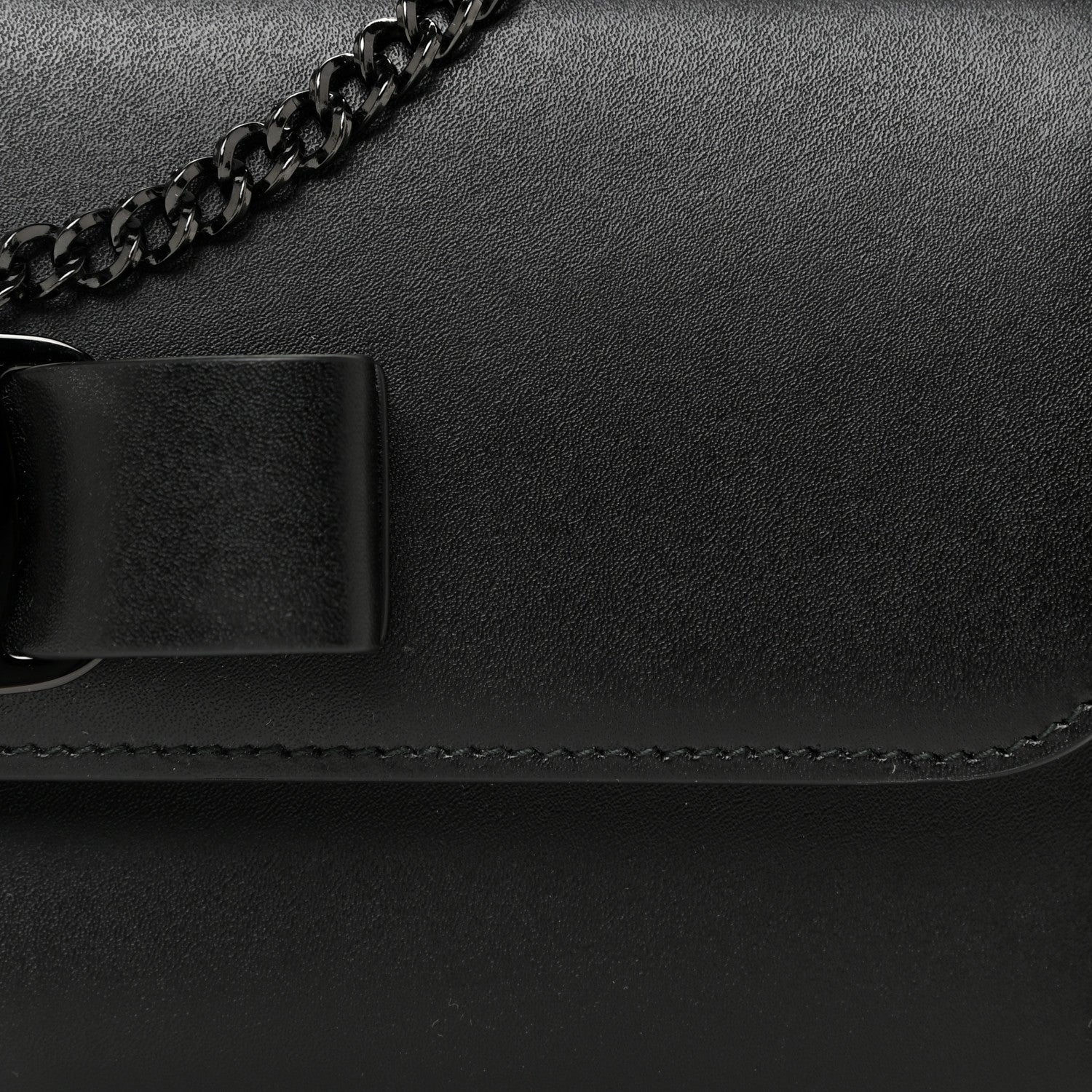 Salvatore Ferragamo Calfskin Vara Rainbow Wallet On Chain Black 7 of 12