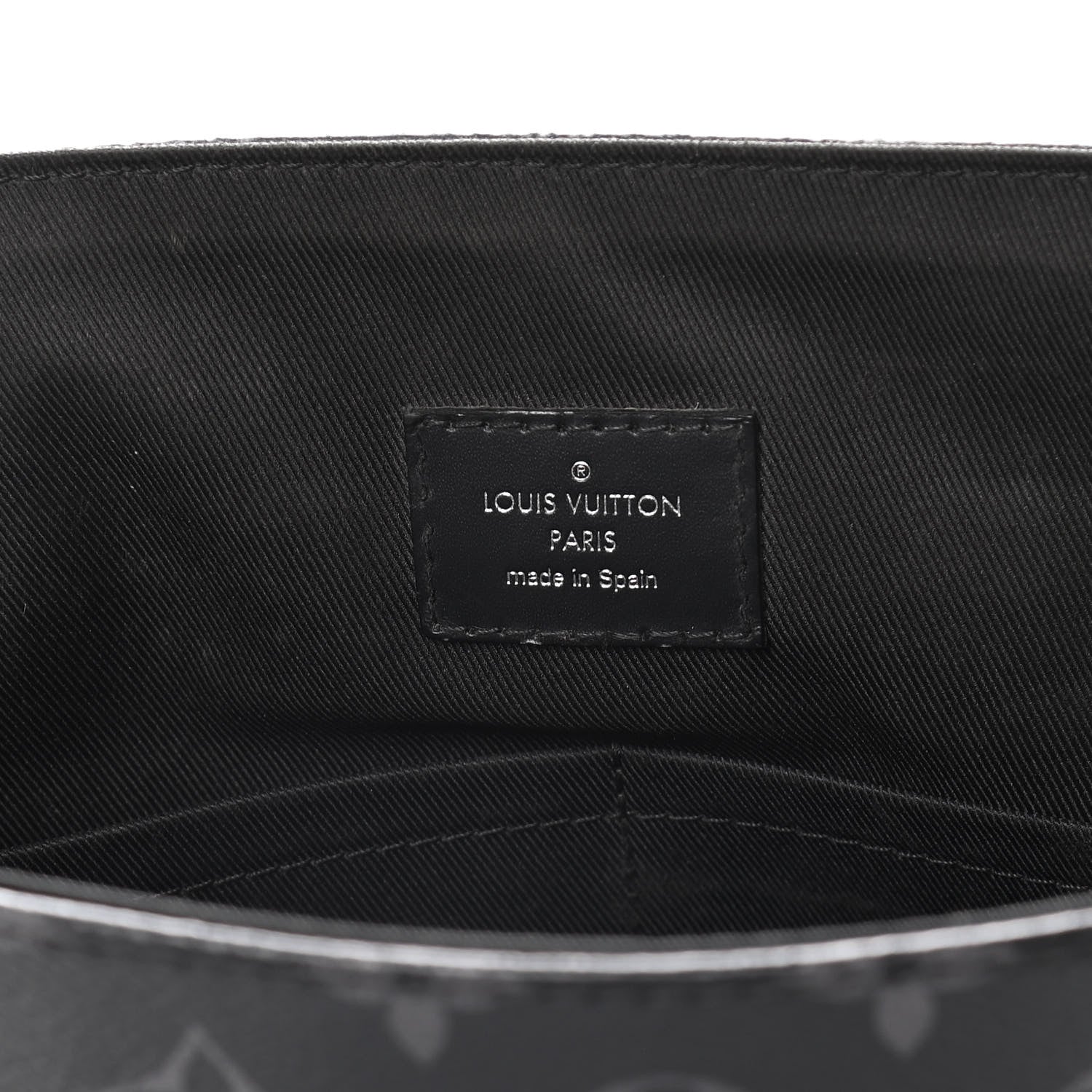 Louis Vuitton Monogram Eclipse District MM 6 of 15
