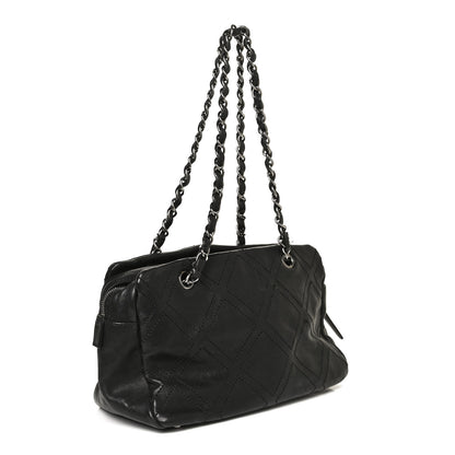 Chanel Calfskin Small Diamond Stitch Tote Black 3 of 10