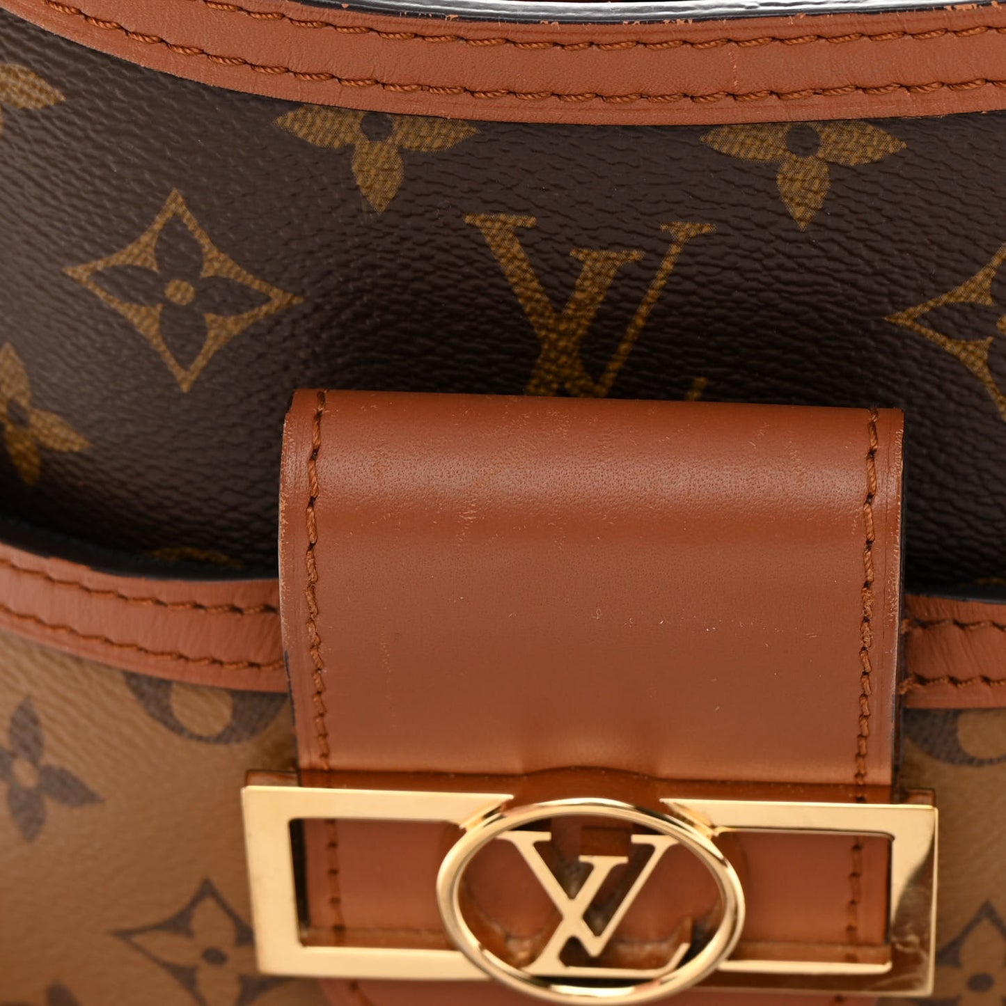Reverse Monogram Dauphine Hobo PM