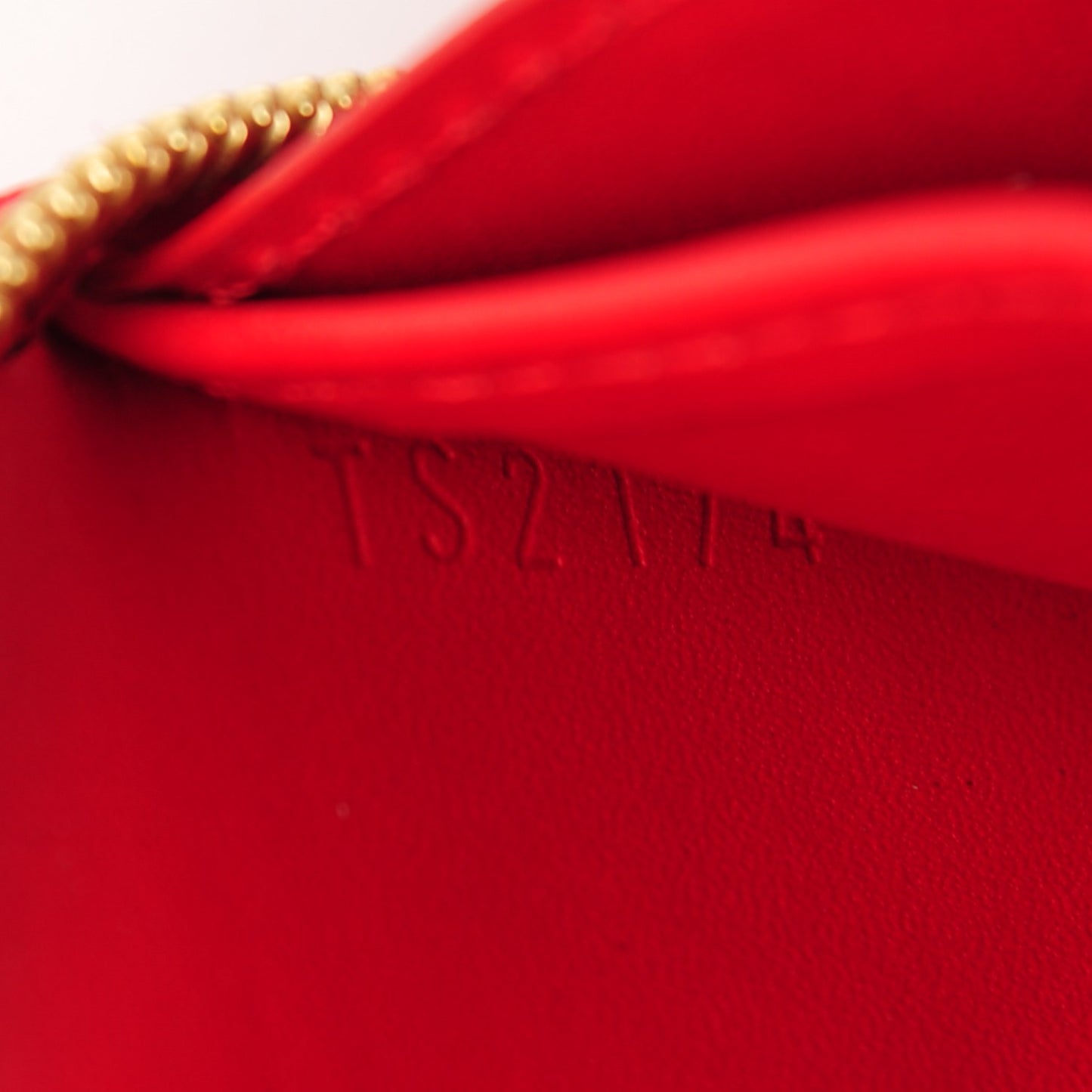 Vernis Zippy Coin Purse Cherry