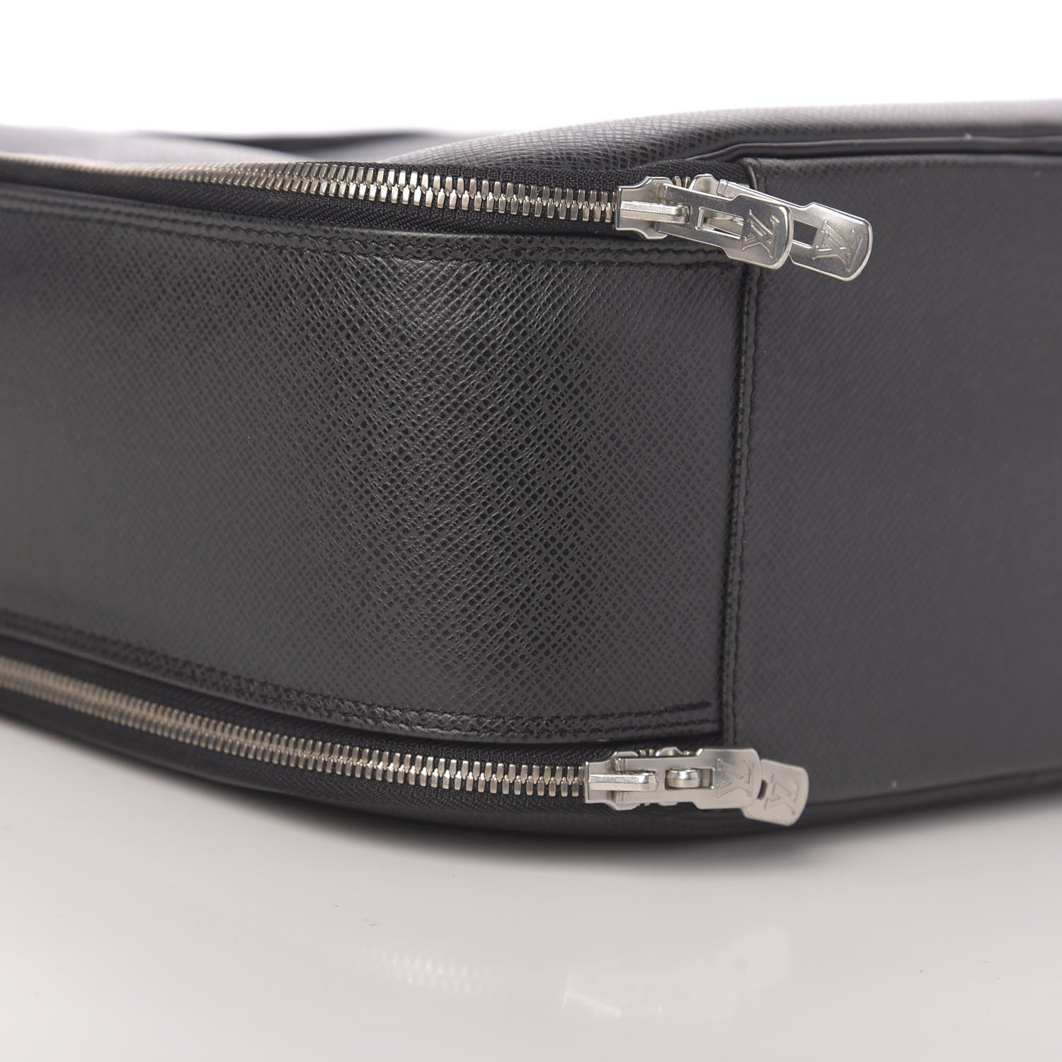 Louis Vuitton Taiga Tura Laptop Briefcase Ardoise 11 of 13