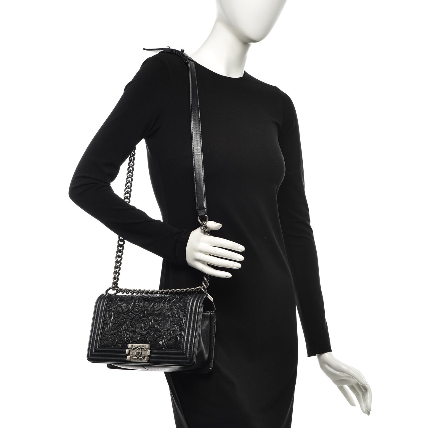 Calfskin Embossed Cordoba Medium Boy Flap Black