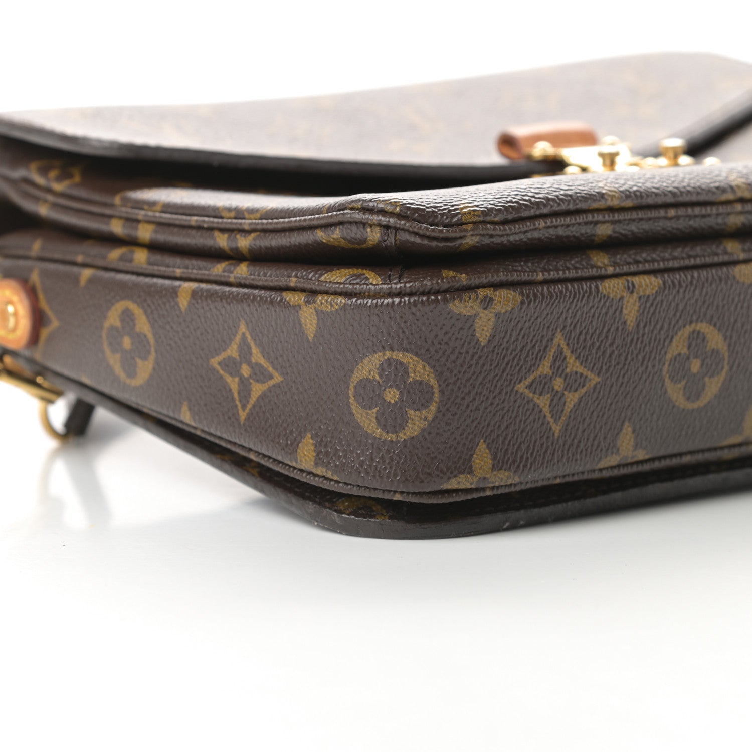 Louis Vuitton Monogram Pochette Metis 9 of 13