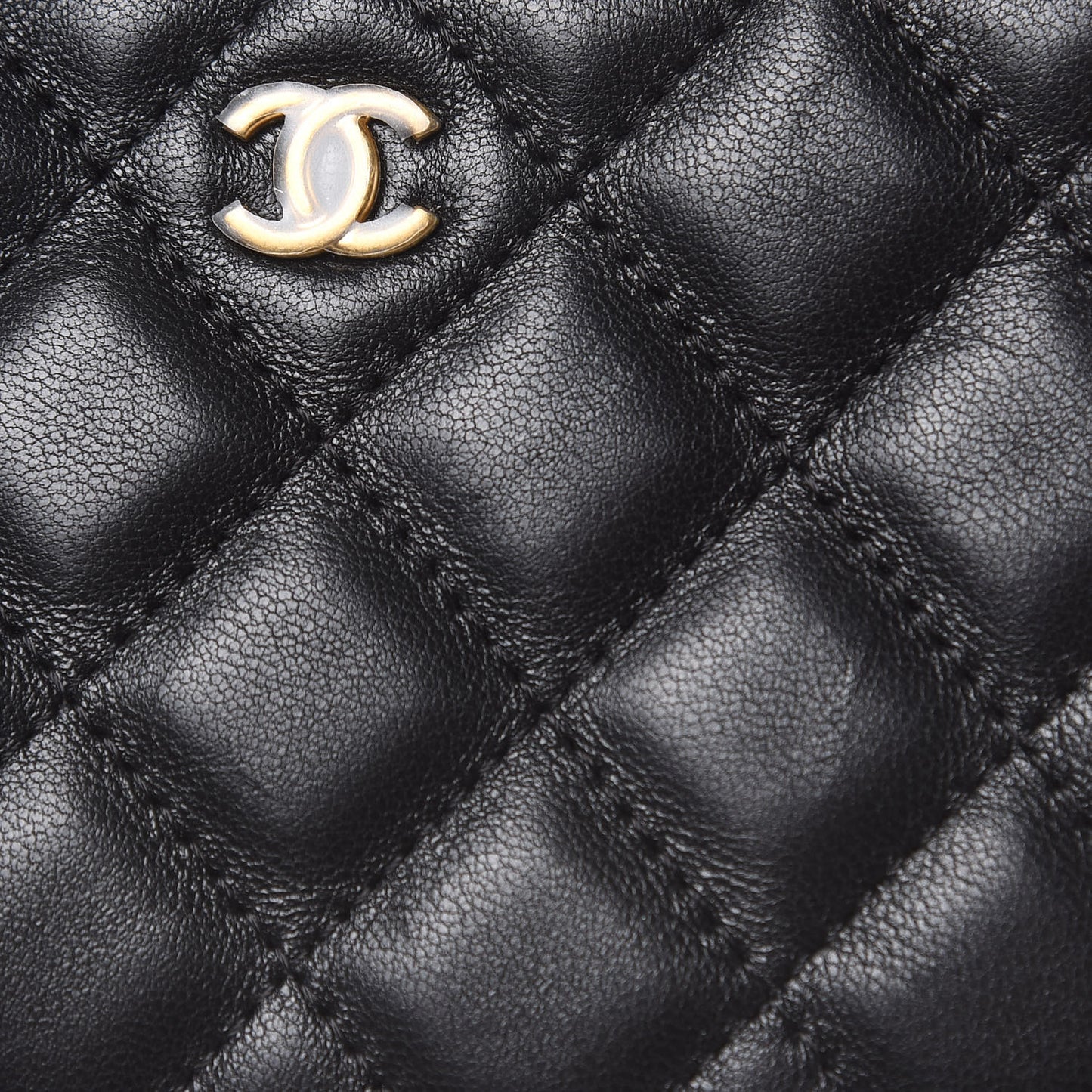 Lambskin Quilted Small Cosmetic Case Black
