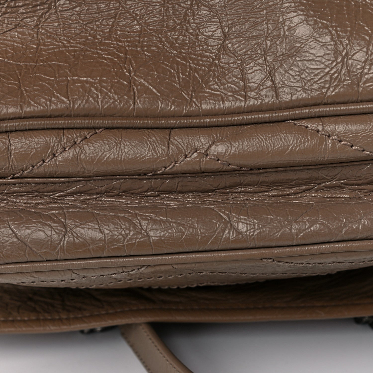 Saint Laurent Crinkled Calfskin Matelasse Monogram Medium Niki Chain Satchel Light Taupe 25 of 27