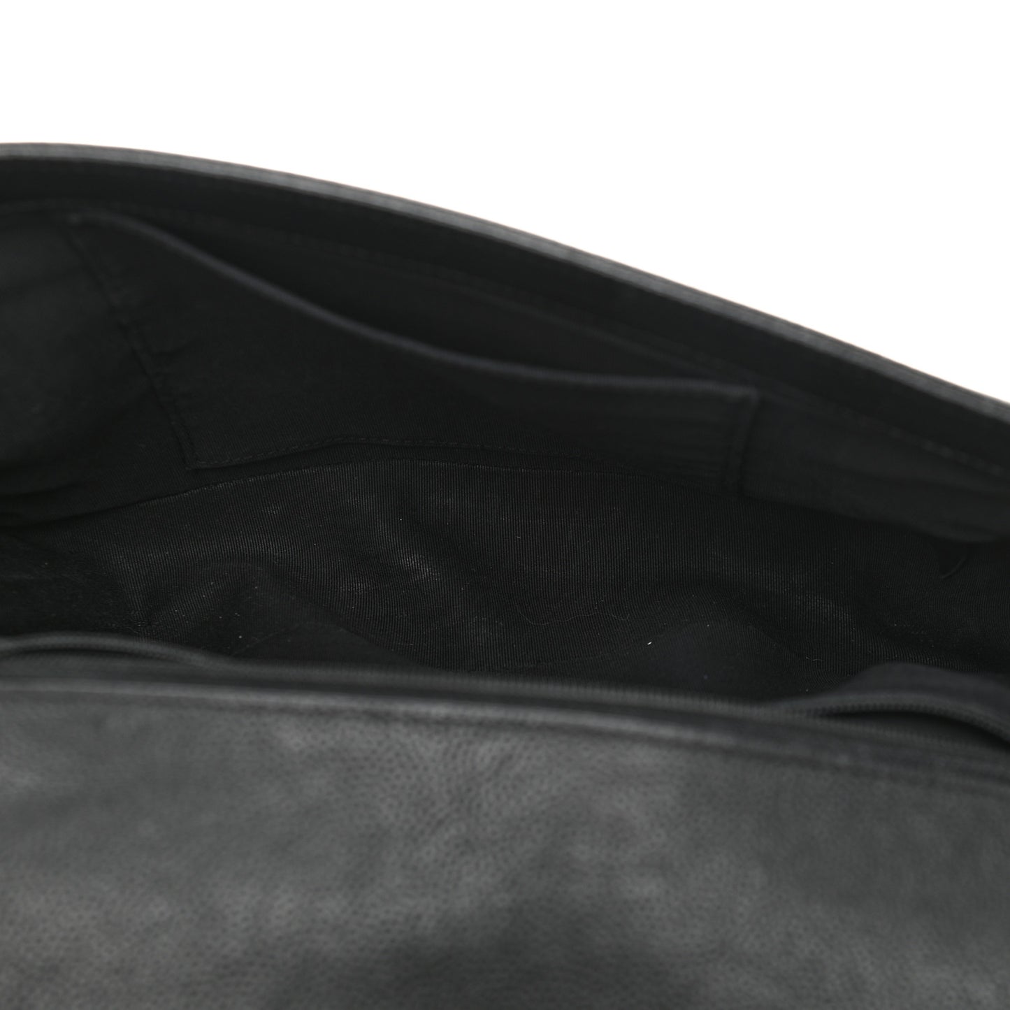 Caviar Quilted New Medium Boy Flap Black