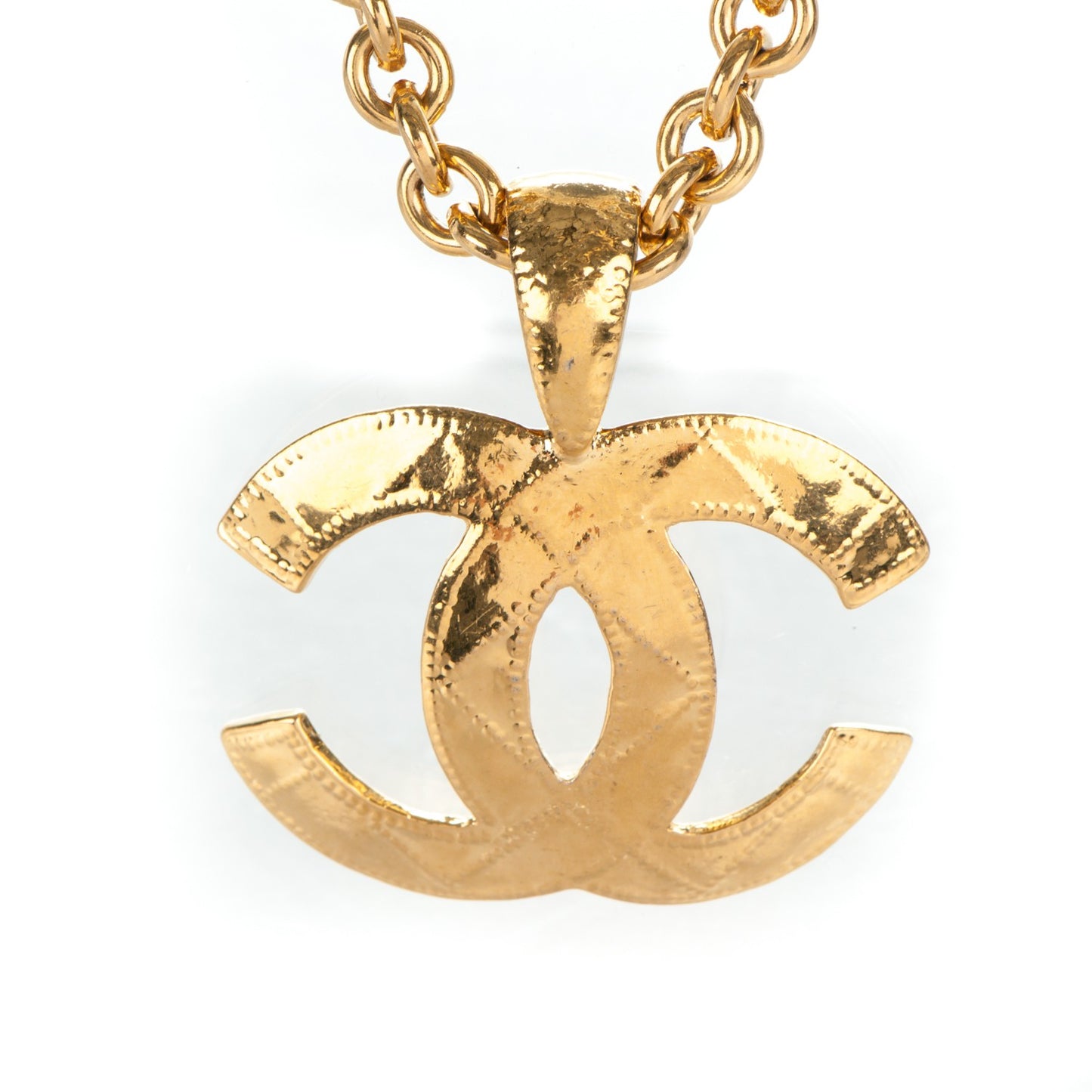 Quilted CC Long Chain Necklace Gold
