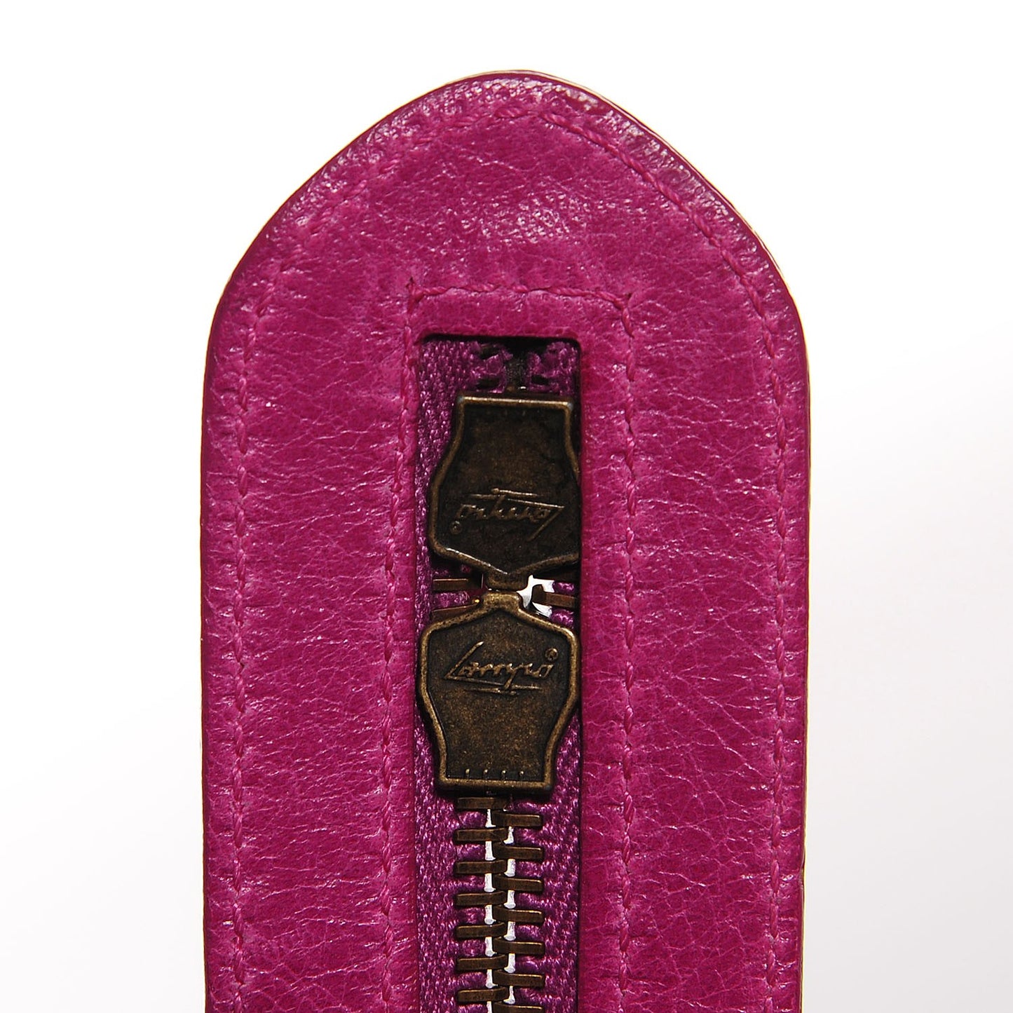 Chevre Classic Hardware City Magenta
