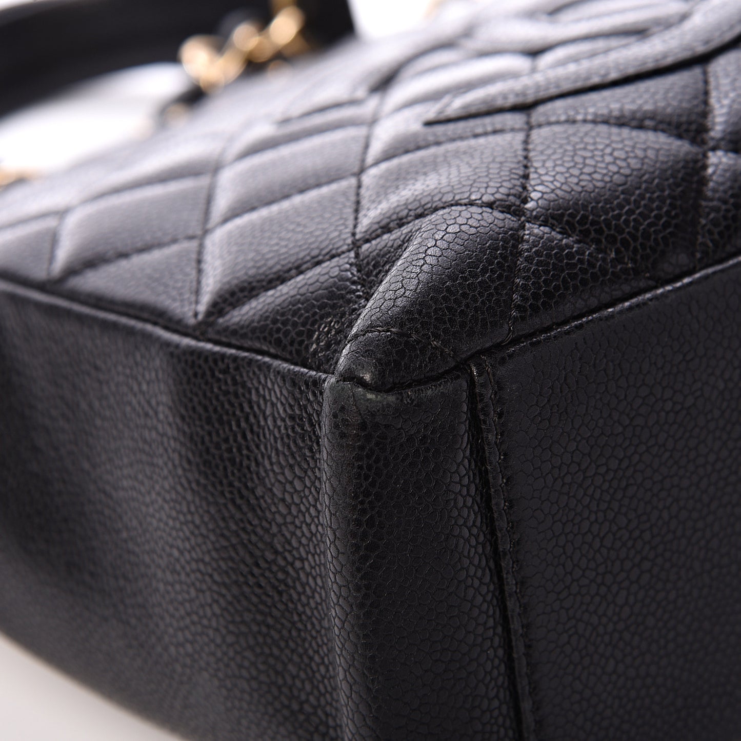 Caviar Quilted Petit Shopping Tote PST Black