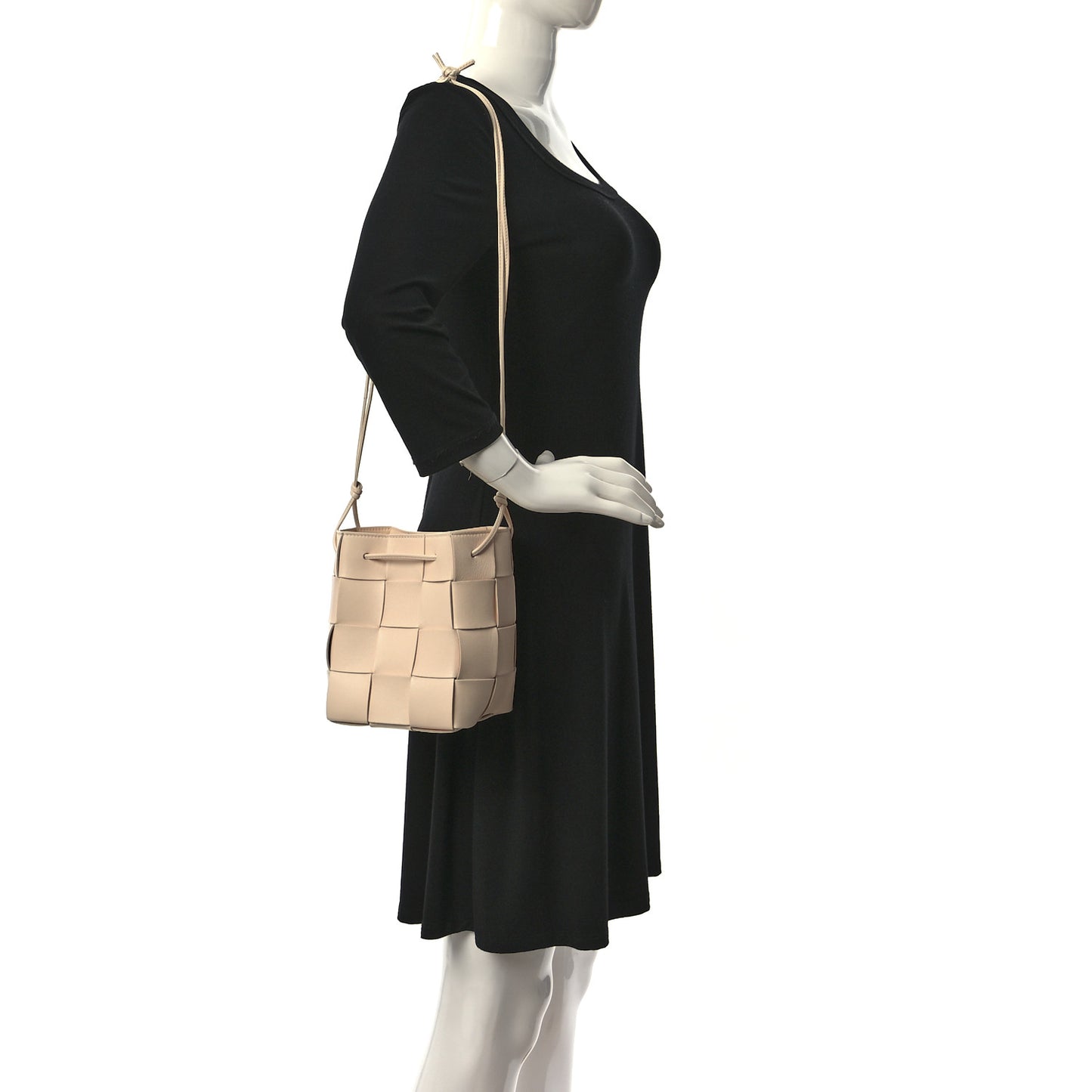 Nappa Maxi Intrecciato Cassette Bucket Bag Melon Washed