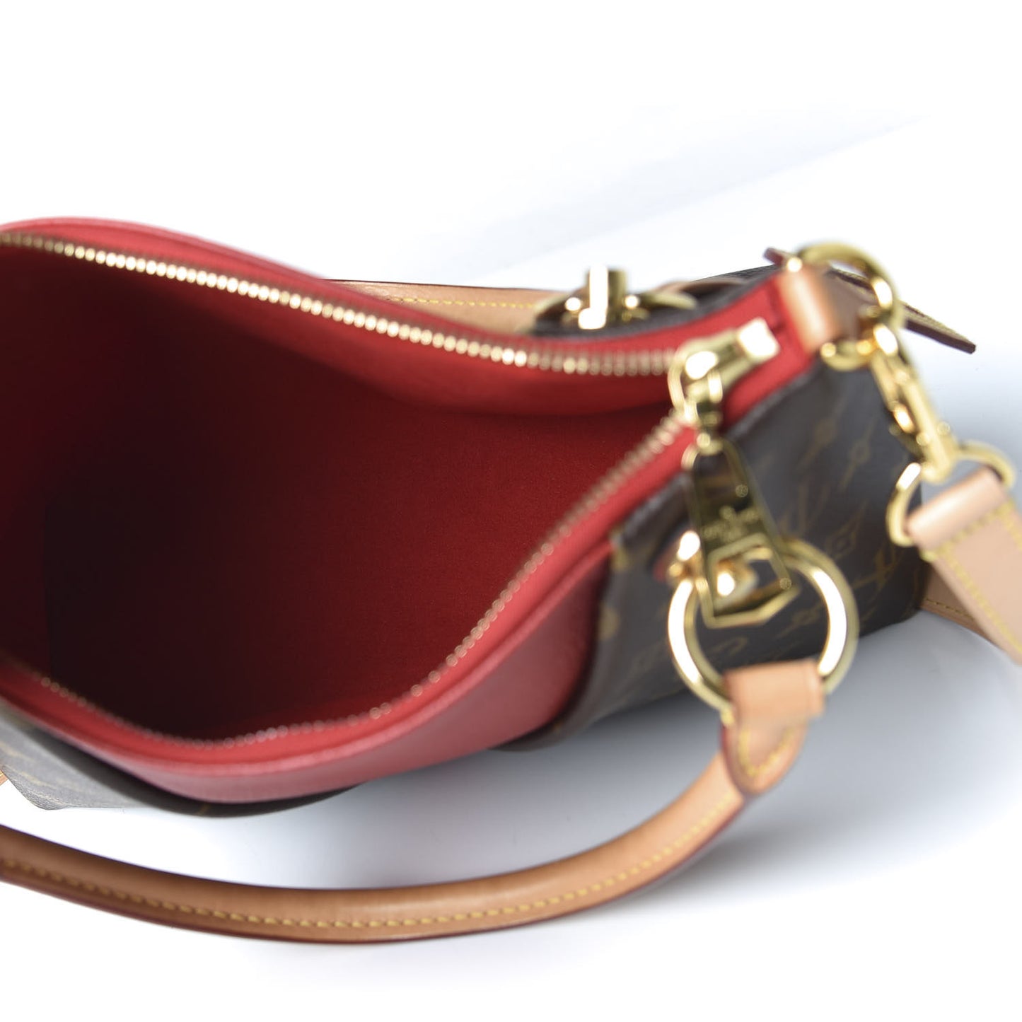 Monogram V Tote BB Cherry