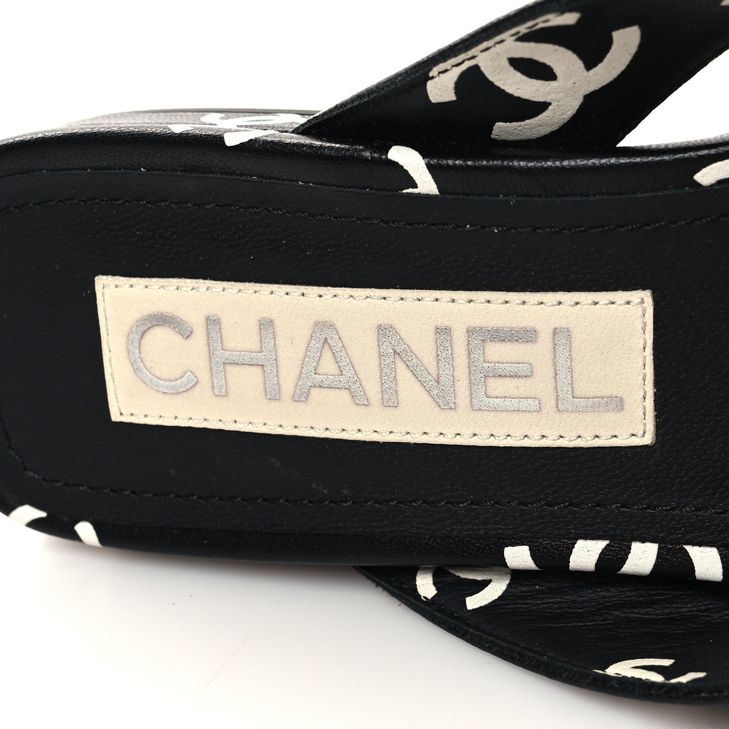 Lambskin Printed CC Thong Sandals 35.5 Black White