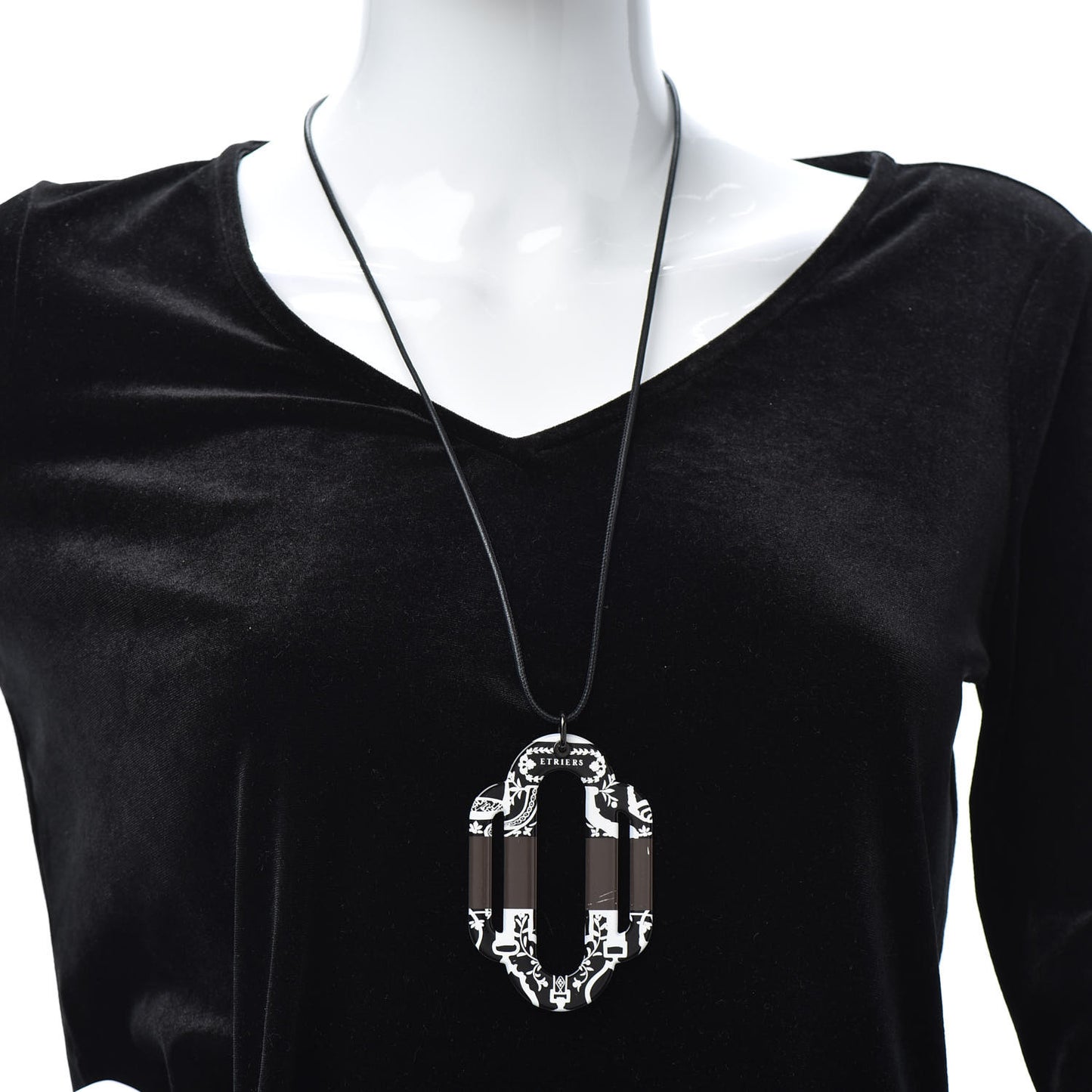 Enamel Swift Attelage Etriers Tattoo Pendant Necklace