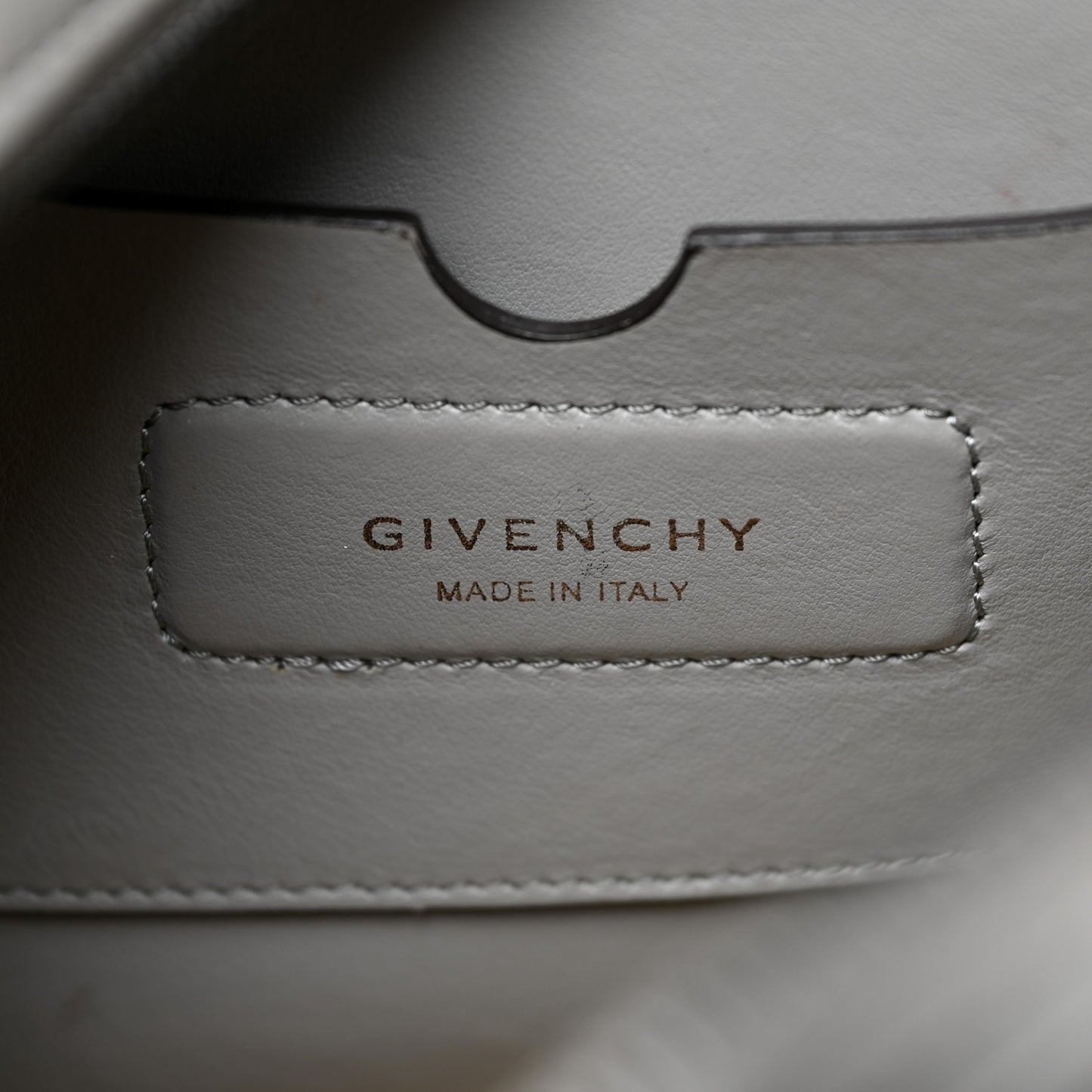 Calfskin Small Soft Antigona Pearl Grey