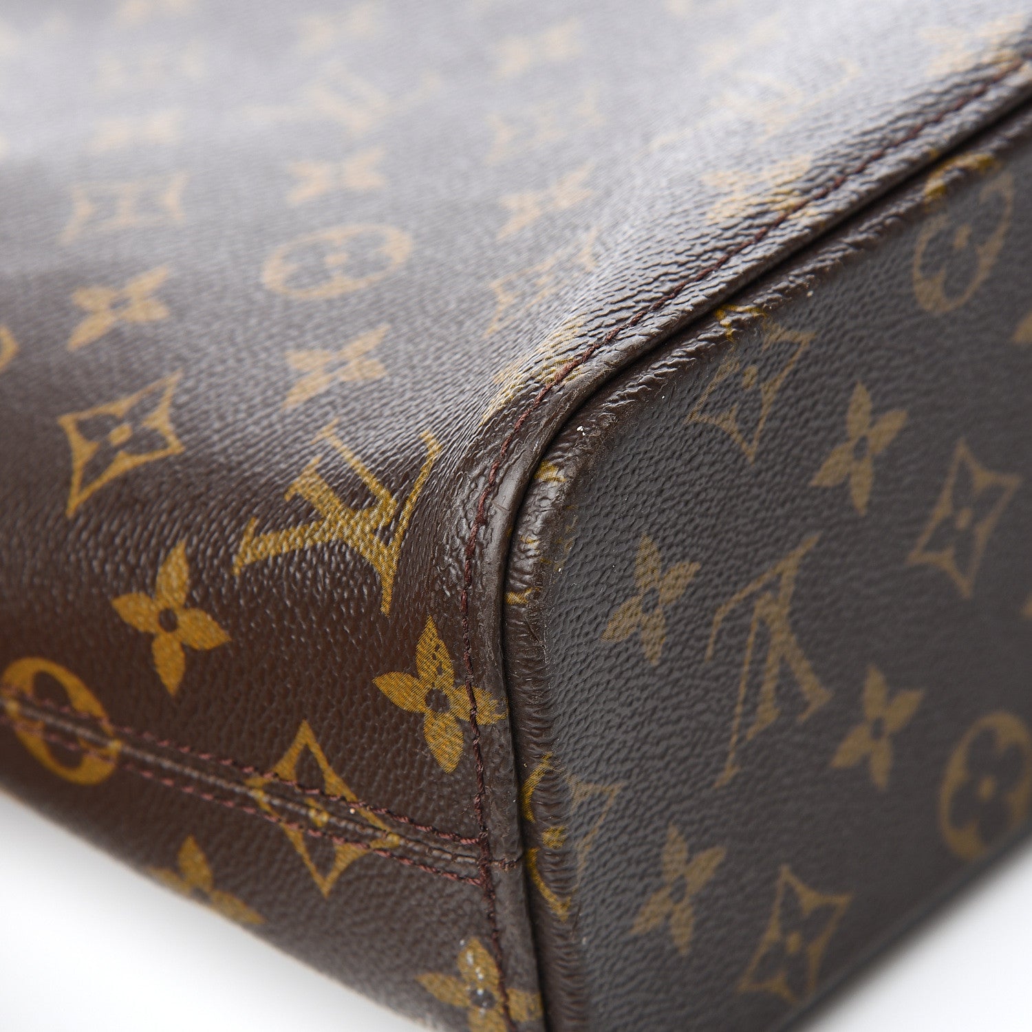 Louis Vuitton Monogram Luco 13 of 15