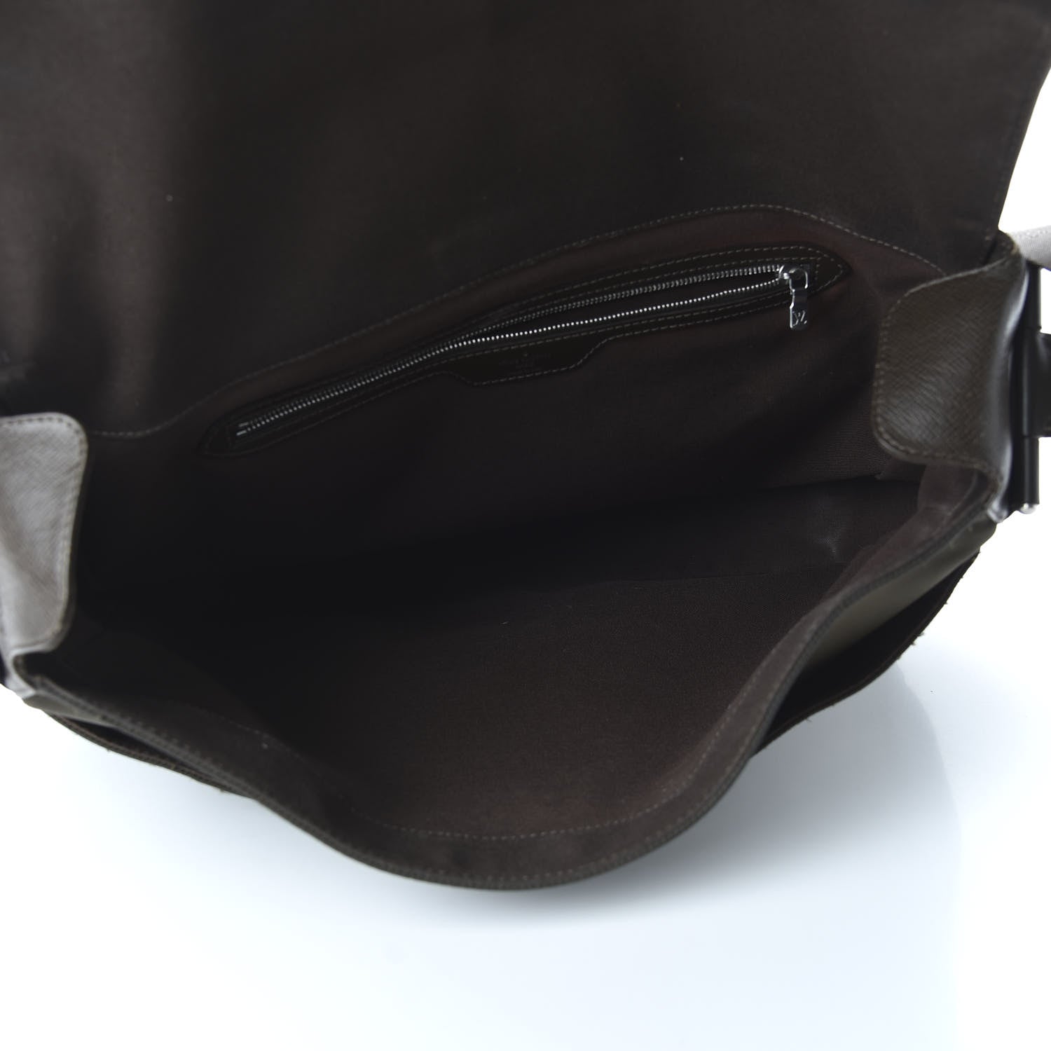 Louis Vuitton Taiga Dersou Messenger Bag Grizzli 5 of 12