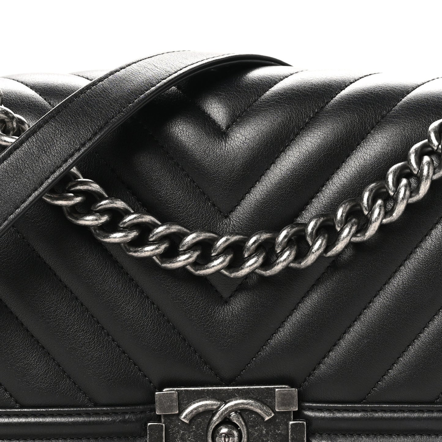 Lambskin Chevron Quilted Medium Boy Flap Black