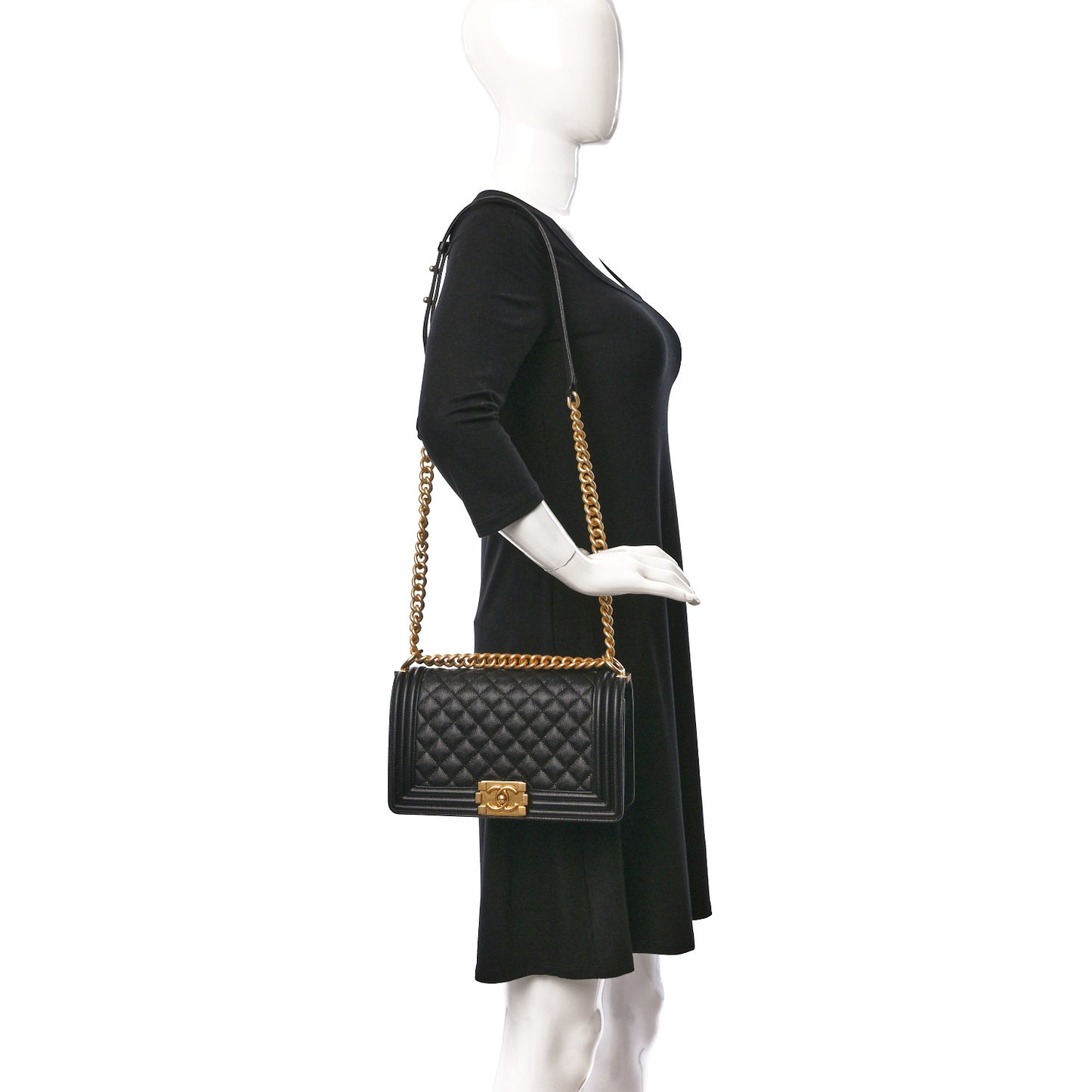 Caviar Quilted Medium Boy Flap Black