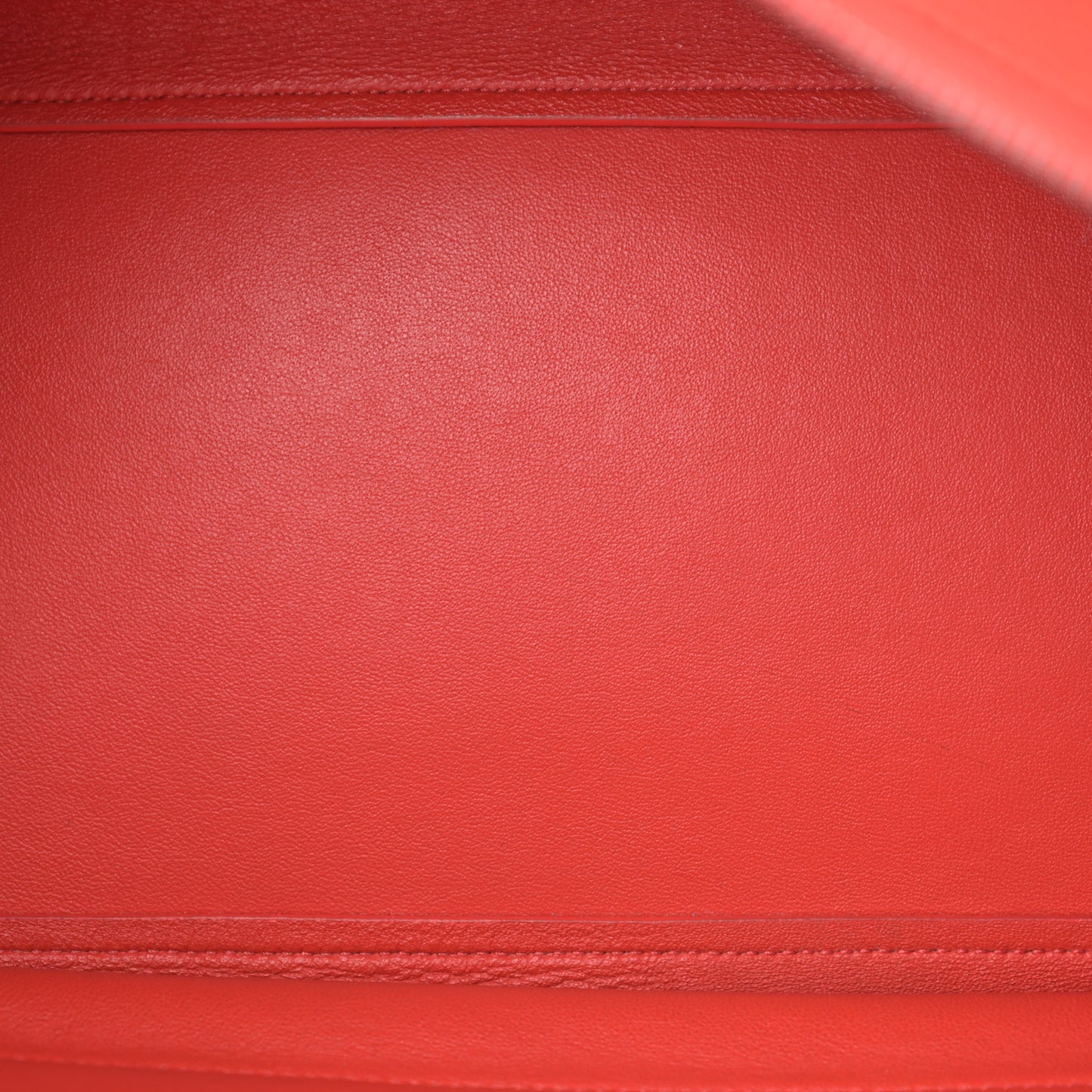 Drummed Calfskin Suede Medium Trapeze Vermillion