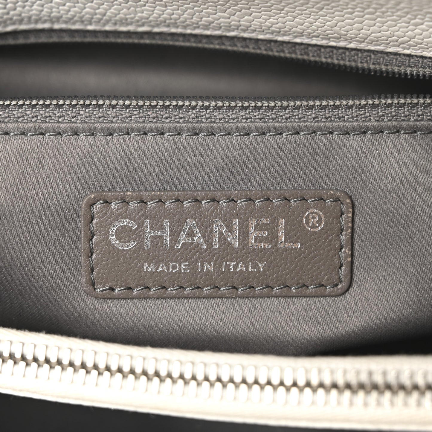 Caviar Quilted Grand Shopping Tote GST White