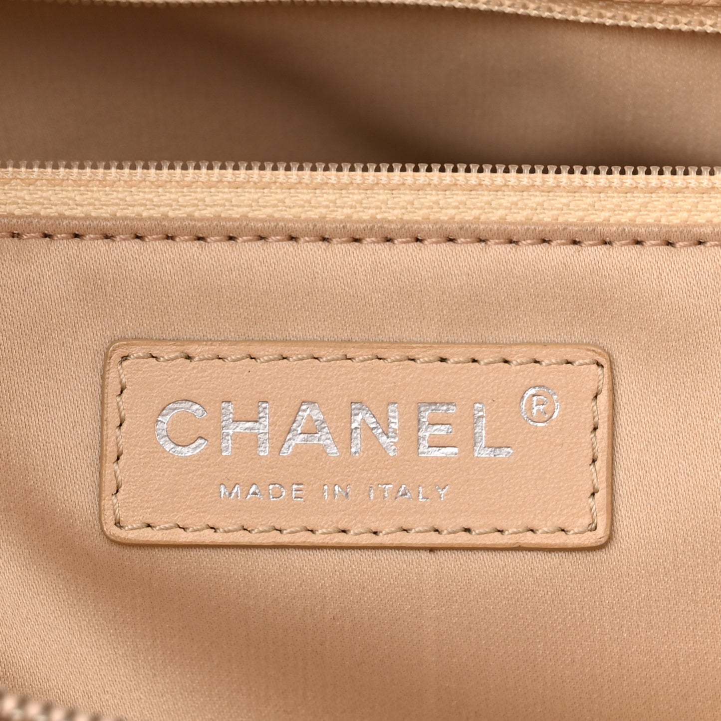 Caviar Quilted Grand Shopping Tote GST Beige Clair