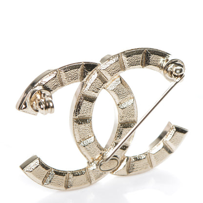 Chanel Studded CC Pin Brooch Gold 3 of 4