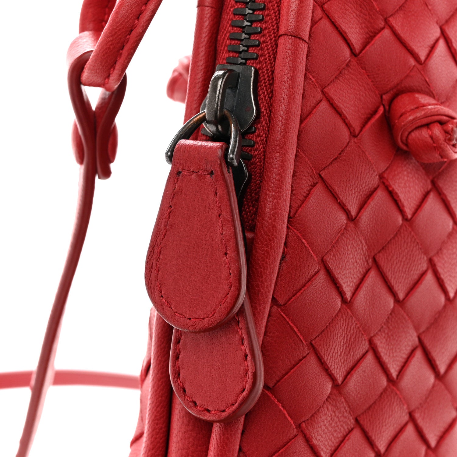 Bottega Veneta Nappa Intrecciato Nodini Crossbody Messenger Red