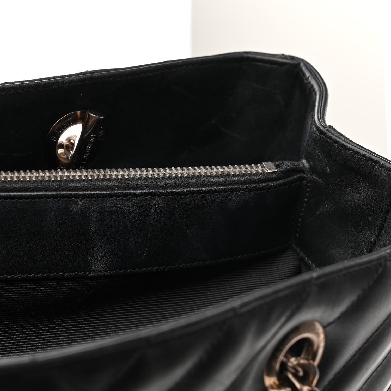 Saint Laurent Grain De Poudre Matelasse Chevron Monogram Shopping Bag Black 12 of 14