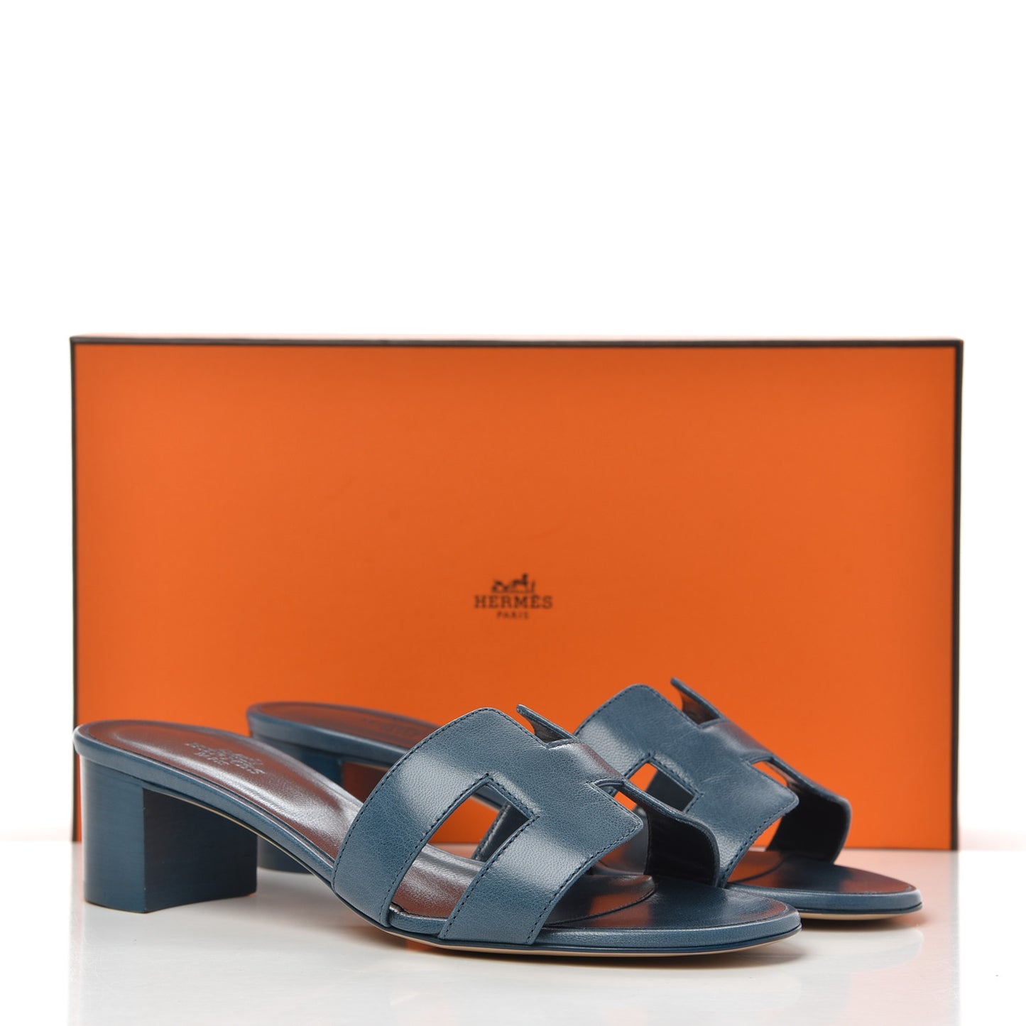 Calfskin Oasis Sandals 36 Bleu Velvet