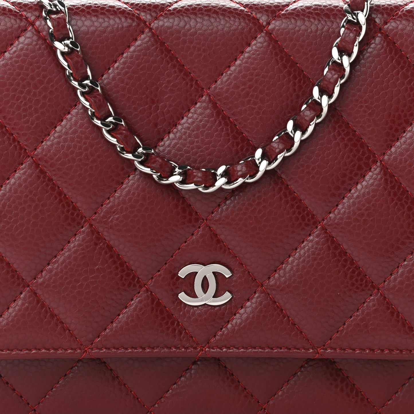 Caviar Quilted Wallet On Chain WOC Dark Red
