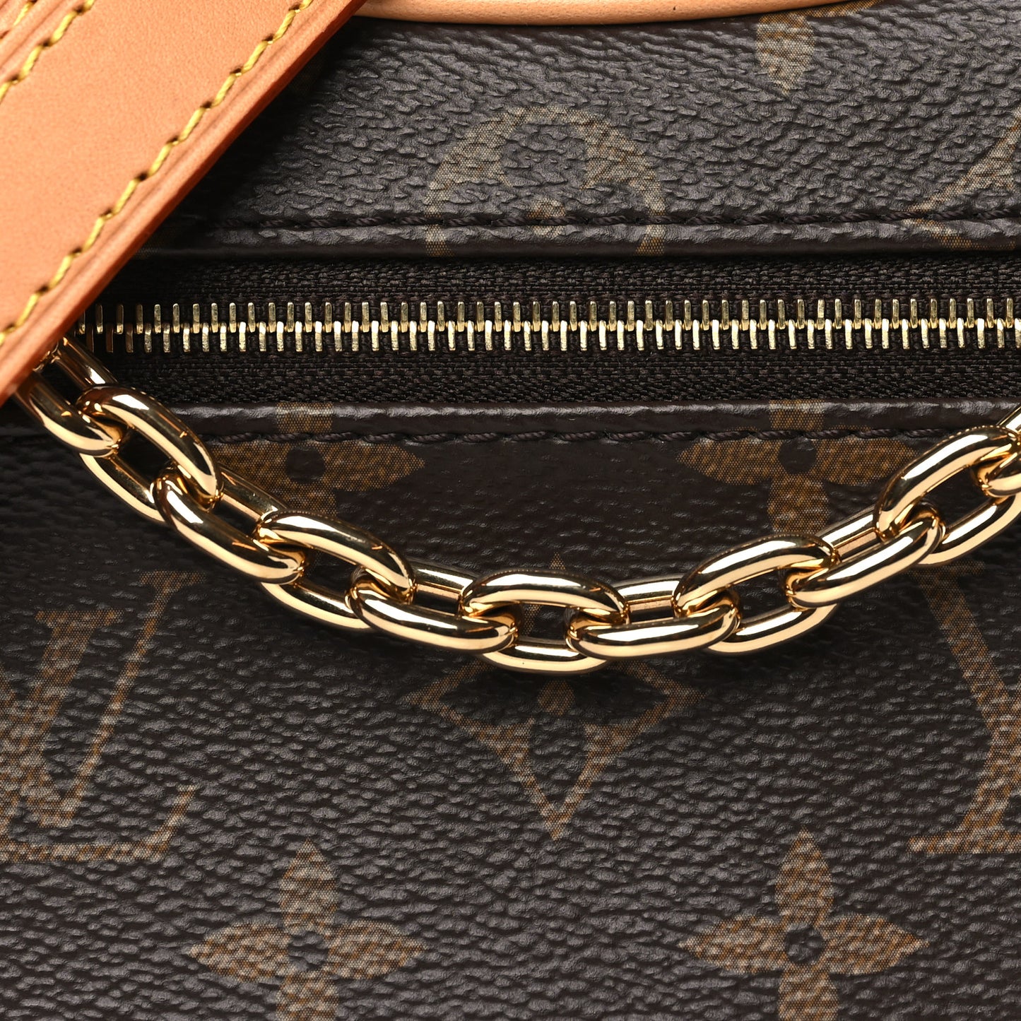 Monogram Loop