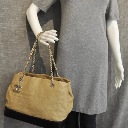 Chanel Leather VIP Medium Shopping Tote Beige and Black 3 of 9