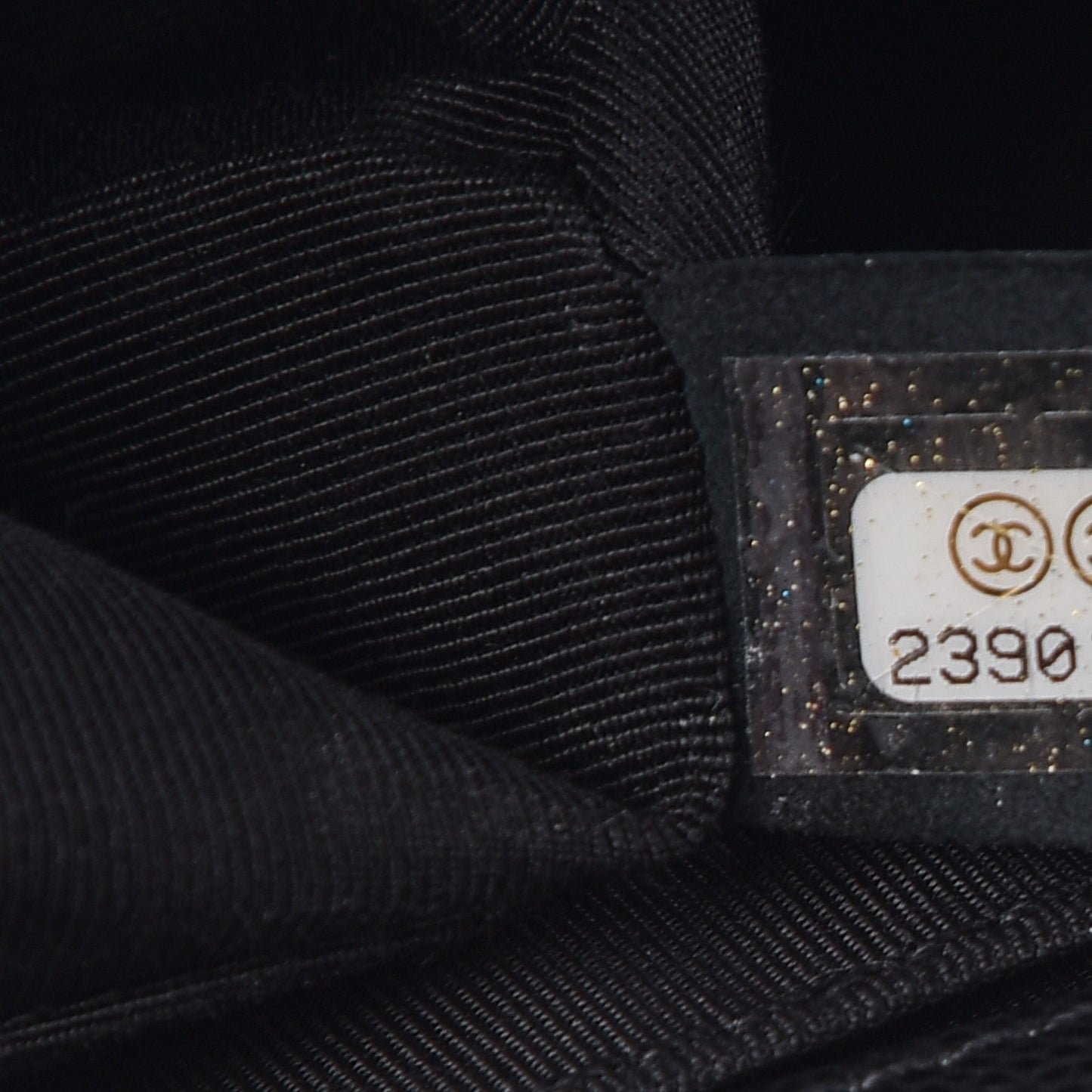 Caviar Quilted New Medium Boy Flap Black