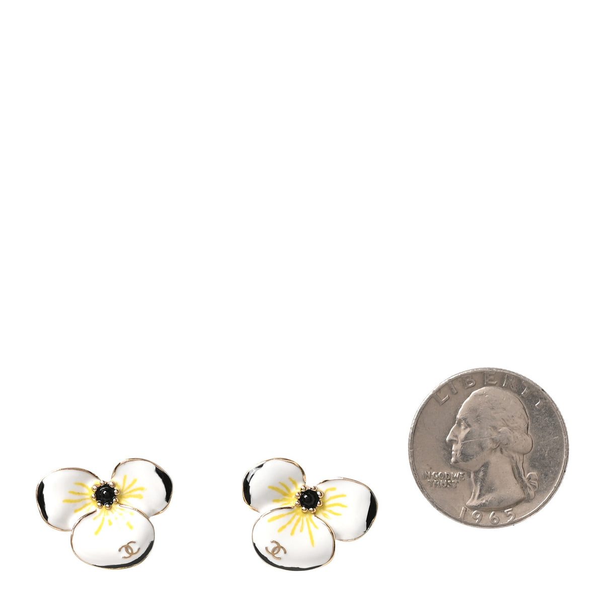 Metal Resin Glass Pearl CC Flower Stud Earrings Gold White Black
