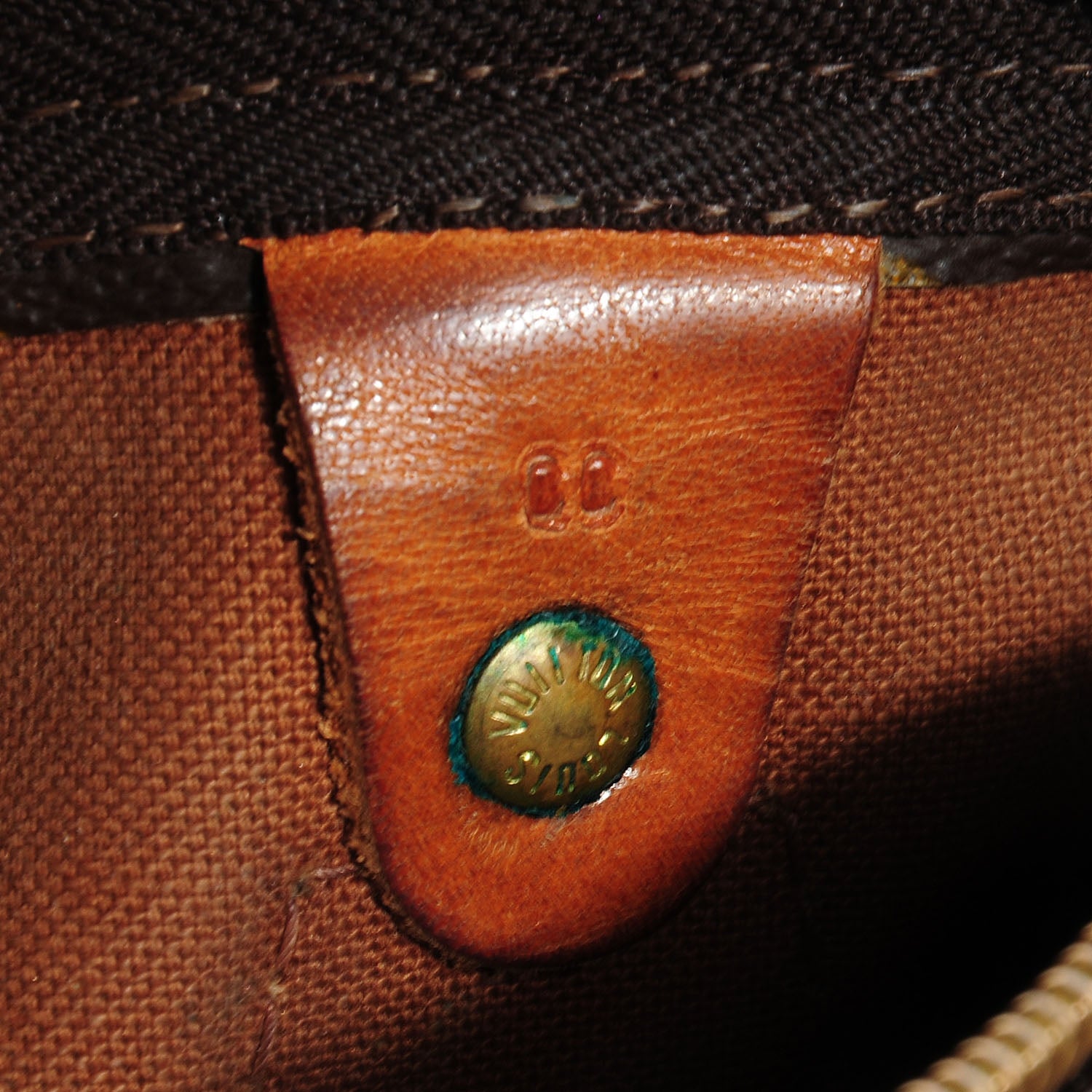 Louis Vuitton Monogram Speedy 25 9 of 9