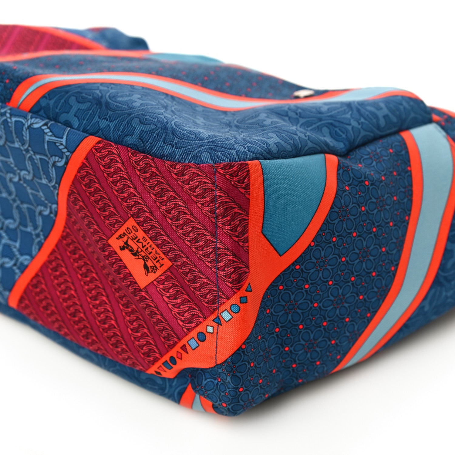 Hermes Silk Carre en Cravates Fourbi 25 MM Pouch Bleu Saphir 11 of 13