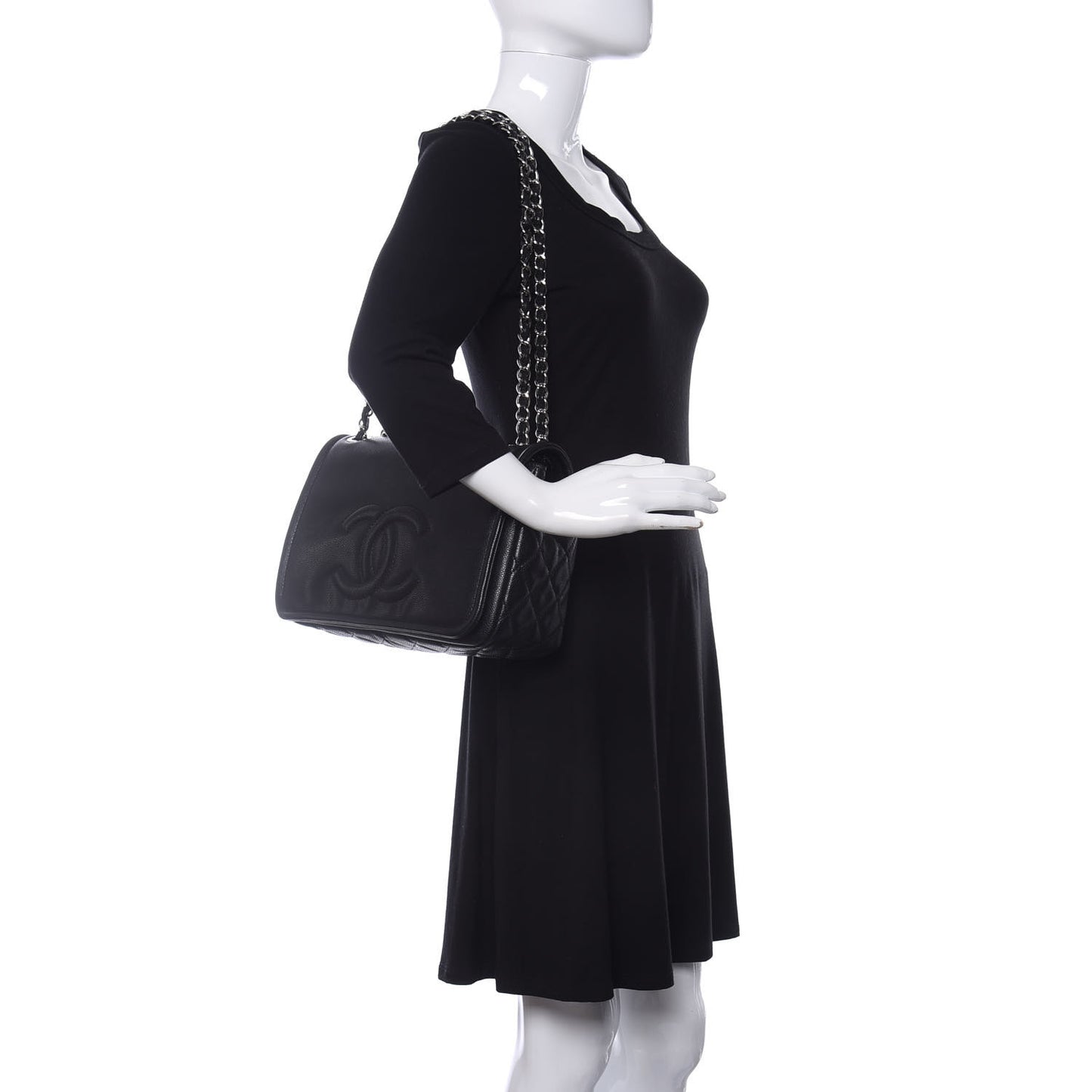 Caviar Large Timeless CC Flap Black