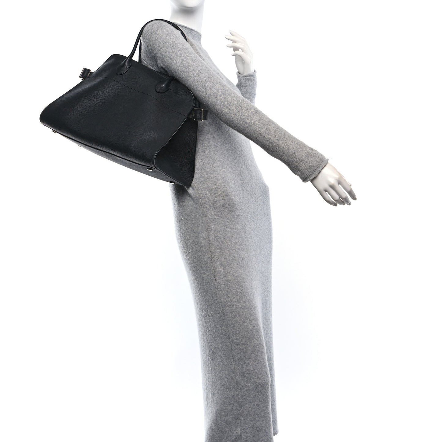 Matte Grained Calfskin Soft Margaux 15 Black