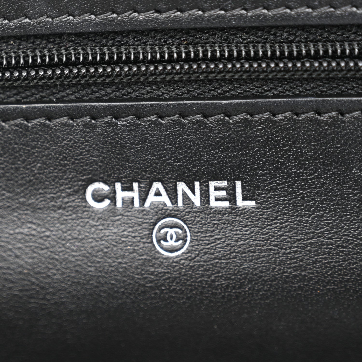 Chanel Patent Quilted Bi-Color Wallet On Chain WOC Red Black 6 of 11