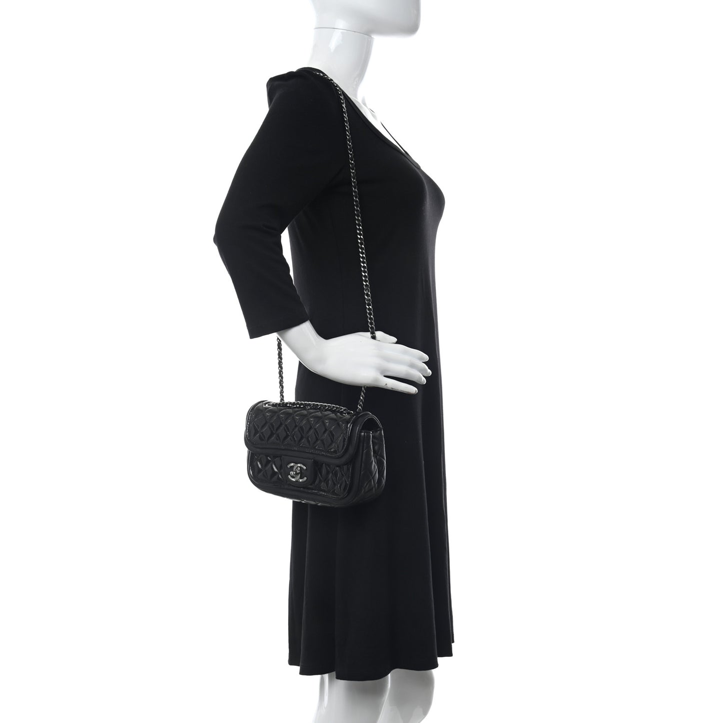 Lambskin Patent Quilted Twist Mini Flap Black
