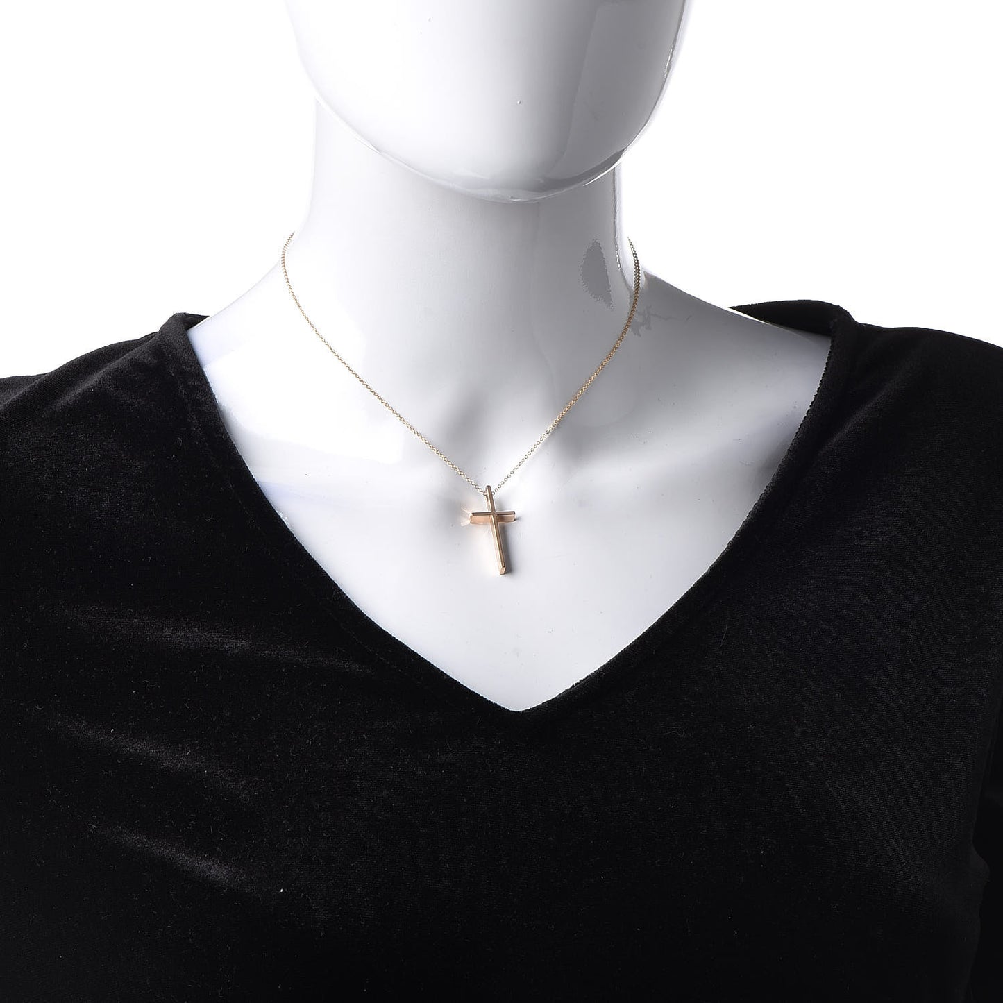 18K Rose Gold Metro Cross Pendant Necklace