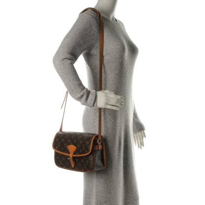 Louis Vuitton Monogram Sologne 2 of 7