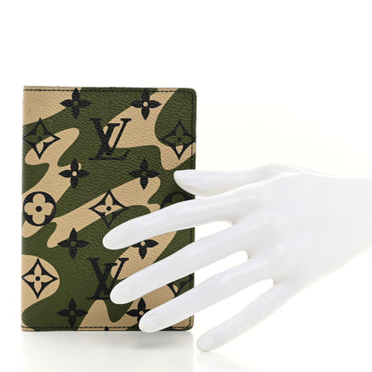 Louis Vuitton Monogramouflage Passport Cover 2 of 7