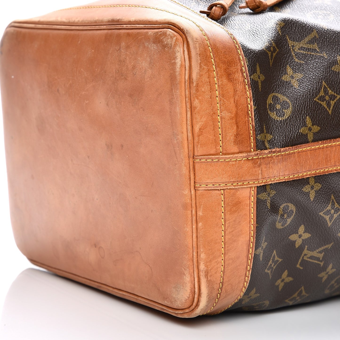 Monogram Noe